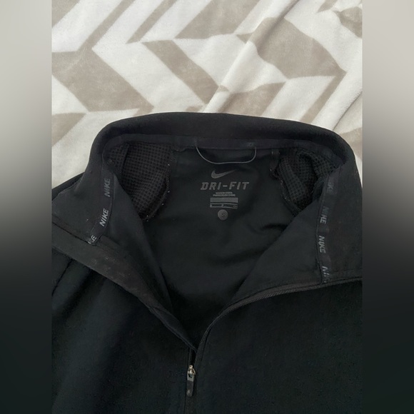 Nike black Dri Fit zip up - Picture 3 of 6